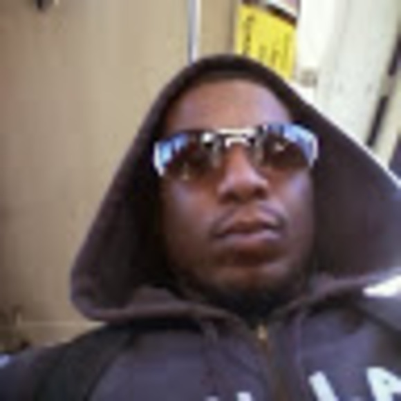 Meet your Posher, Kenneth - Picture 1 of 1